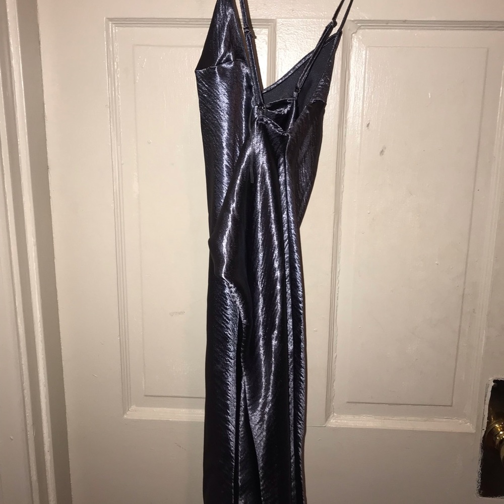 ❗️NEW ARRIVAL❗️Grey Cowl Back Satin Slip Dress - Picture 5 of 8